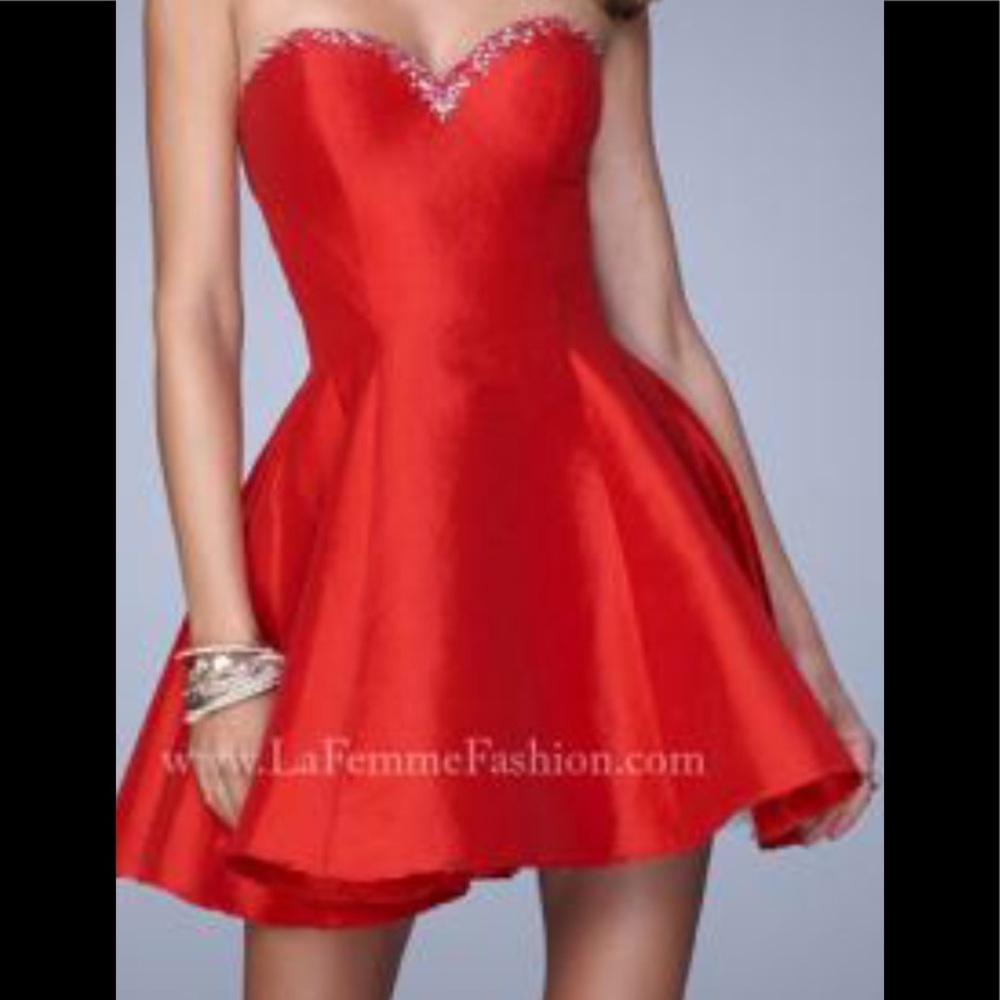 Cocktail/Homecoming dress